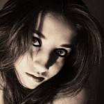 femeie (http.fc04.deviantart.net)