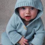 bebelus hanorac (www.babycaredaily.com)