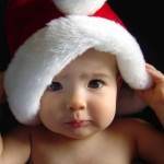 bebelus suparat de craciun (www.desktopchristmaswallpaper.com)