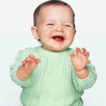 copil care rade (www.2.bp.blogspot.com)
