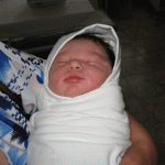 bebelus infasat (http://i231.photobucket.com)