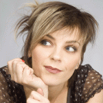gianina corondan (www.allby.ro)
