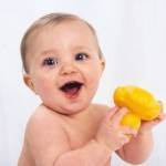 bebelus care rade (www.voodoochilli.net)