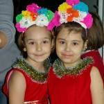 doua fetite (http://lh4.ggpht.com)